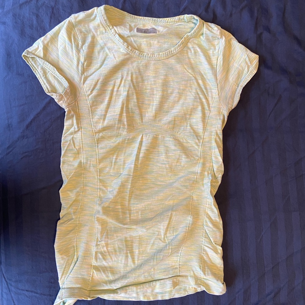 Athleta workout tee